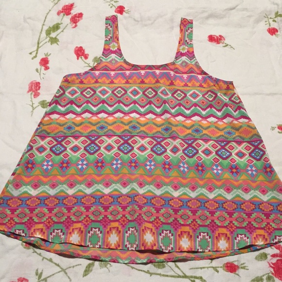 Everly Patterned Tank - Picture 2 of 4